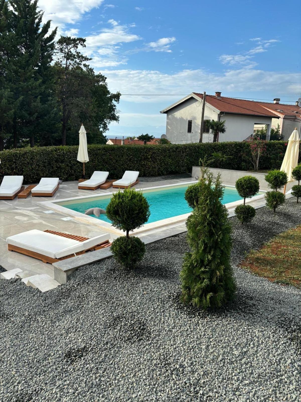 Villa Antunovic Malinska Exteriör bild