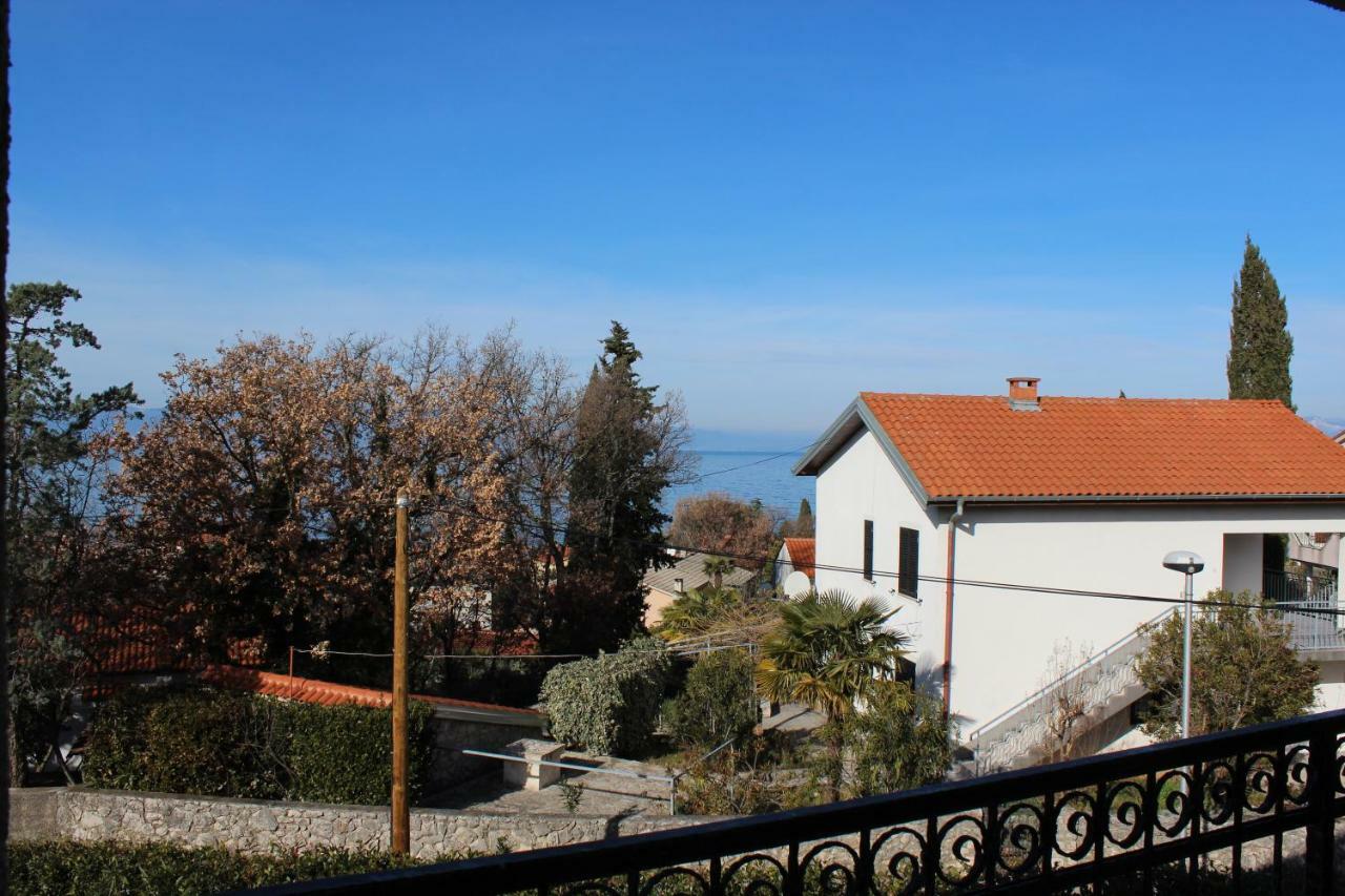 Villa Antunovic Malinska Exteriör bild